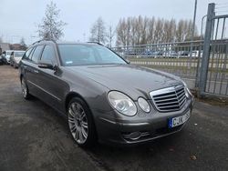Silver Begagnad 2009 Mercedes E220 Avantgarde Kombi | 59 000 kr (Superpris)
