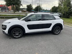 Vit Begagnad 2017 Citroën C4 Cactus PureTech Halvkombi | 119 900 kr (Marknadspris)
