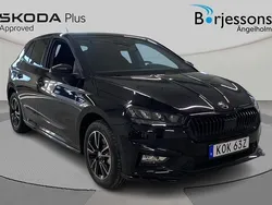 Svart Ny 2024 Skoda Fabia Monte Carlo Halvkombi | 244 000 kr (Marknadspris)