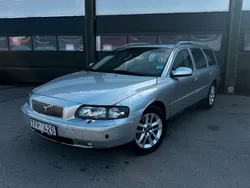 Ljusgrå Begagnad 2002 Volvo V70 Kombi | 24 900 kr (Marknadspris)