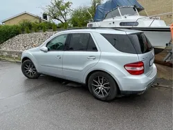 Silver Begagnad 2007 Mercedes ML350 SUV | 53 000 kr (Superpris)