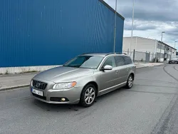 Ljusbrun Begagnad 2010 Volvo V70 Momentum Kombi | 79 900 kr (Marknadspris)