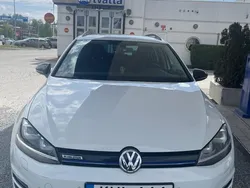 Vit Begagnad 2017 VW Golf VII Kombi | 140 000 kr (Marknadspris)