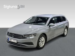 Grå Begagnad 2022 VW Passat Kombi | 259 900 kr (Lite dyr)