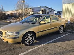 Begagnad 2001 Volvo S60 Sedan | 29 900 kr (Bra pris)
