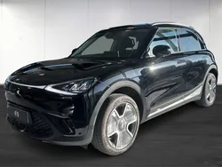 Flerfärgad (black) Begagnad 2023 Smart #1 Edition #1 SUV | 407 915 kr (Marknadspris)