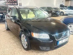 Svart Begagnad 2008 Volvo V50 Summum Kombi | 65 900 kr (Marknadspris)