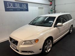 Vit Begagnad 2011 Volvo V70 R-Design Kombi | 79 900 kr (Marknadspris)