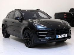 Svart Begagnad 2015 Porsche Macan Turbo SUV | 379 900 kr (Bra pris)