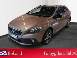 Brun Begagnad 2014 Volvo V40 CC Momentum Kombi | 114 000 kr (Bra pris)
