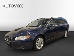 Blå Begagnad 2010 Volvo V70 Momentum Kombi | 52 900 kr (Marknadspris)