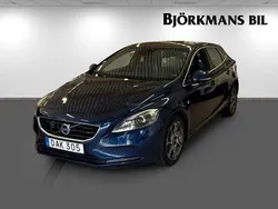Blå Begagnad 2014 Volvo V40 Ocean Race Kombi | 149 000 kr (Marknadspris)