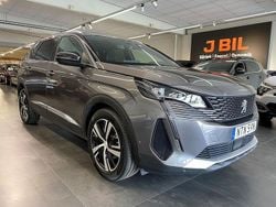 Grå Begagnad 2023 Peugeot 5008 GTi Minibuss | 309 900 kr (Marknadspris)