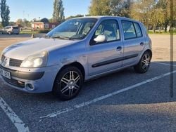 Begagnad 2005 Renault Clio R.S. Halvkombi | 12 500 kr (Marknadspris)