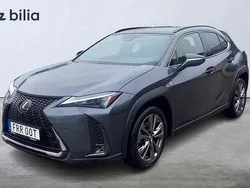 Grå Begagnad 2022 Lexus UX 250h Sport Design Packet SUV | 327 900 kr (Marknadspris)