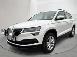 Vit Begagnad 2020 Skoda Karoq SUV | 199 000 kr