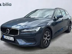 Blå Begagnad 2022 Volvo V60 Core Kombi | 329 000 kr (Marknadspris)