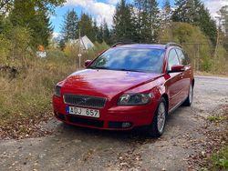 Röd Begagnad 2007 Volvo V50 Momentum Kombi | 39 000 kr (Marknadspris)