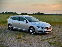 Silver Begagnad 2015 Volvo V60 Summum Kombi | 147 000 kr