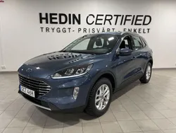 Blå (blue) Begagnad 2022 Ford Kuga Titanium SUV | 254 900 kr (Marknadspris)