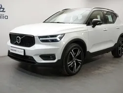 Vit Begagnad 2020 Volvo XC40 R-Design SUV | 359 900 kr (Lite dyr)