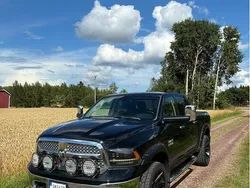 Svart Begagnad 2015 Dodge Ram Pickup | 295 000 kr (Marknadspris)