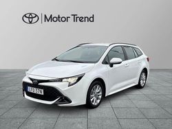 Vit Begagnad 2024 Toyota Corolla Active Kombi | 274 900 kr (Marknadspris)