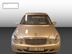 Ljusbrun Begagnad 2003 Mercedes E200 Sedan | 55 000 kr (Marknadspris)