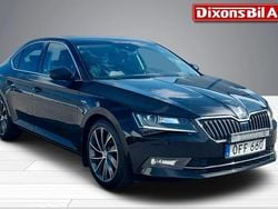 Svart Begagnad 2016 Skoda Superb Halvkombi | 159 000 kr (Marknadspris)