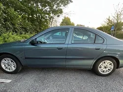 Grön Begagnad 2004 Volvo S60 Business Edition Sedan | 26 500 kr (Marknadspris)