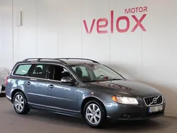 Grå Begagnad 2010 Volvo V70 Momentum Kombi | 69 900 kr (Marknadspris)