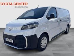 Vit Ny 2025 Toyota Proace Comfort Van | 629 900 kr