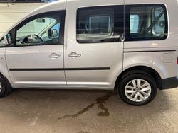 Silver Begagnad 2012 VW Caddy Comfortline Minibuss | 69 990 kr (Marknadspris)