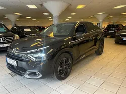 Svart Begagnad 2021 Citroën C4 PureTech Halvkombi | 185 900 kr (Marknadspris)
