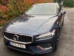 Blå Begagnad 2022 Volvo V60 Inscription Kombi | 398 000 kr (Dyr)