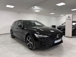 Svart Begagnad 2022 Volvo V60 R-Design Kombi | 409 900 kr (Dyr)