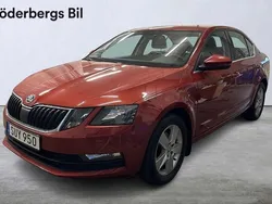Röd (rio röd metallic) Begagnad 2017 Skoda Octavia Ambition Sedan | 149 500 kr (Dyr)