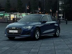 Navarrablå metallic Begagnad 2025 Audi A3 Proline | 279 000 kr (Marknadspris)
