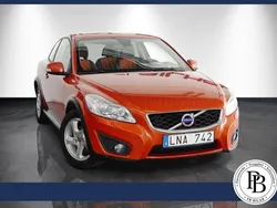 Röd Begagnad 2010 Volvo C30 Momentum Halvkombi | 64 900 kr (Lite dyr)