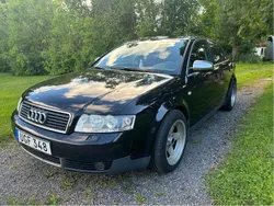 Svart Begagnad 2004 Audi A4 Comfort Sedan | 25 000 kr (Marknadspris)