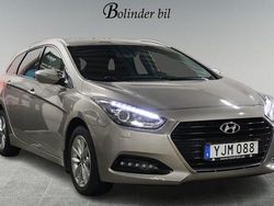 Mörkgrå (grå) Begagnad 2016 Hyundai i40 Kombi | 109 800 kr (Marknadspris)