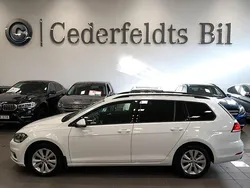 Vit Begagnad 2017 VW Golf VII Kombi | 159 900 kr (Marknadspris)