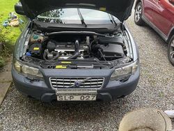 Grön Begagnad 2001 Volvo XC70 SUV | 47 500 kr