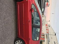 Röd Begagnad 2005 Peugeot 307 Halvkombi | 25 000 kr (Marknadspris)