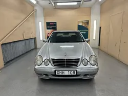 Silver Begagnad 2001 Mercedes E280 Avantgarde Sedan | 39 900 kr