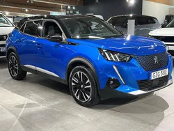 Blå Begagnad 2021 Peugeot e-2008 GTi SUV | 204 900 kr (Marknadspris)