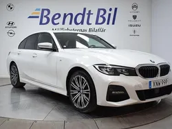 Mineralvitmetallic Begagnad 2021 BMW 330e M Sport Sedan | 294 500 kr (Bra pris)