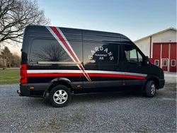 Svart Begagnad 2011 VW Crafter Van | 150 000 kr