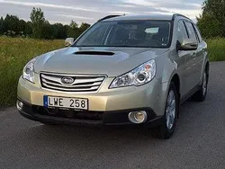 Gul Begagnad 2011 Subaru Outback SUV | 45 000 kr (Marknadspris)