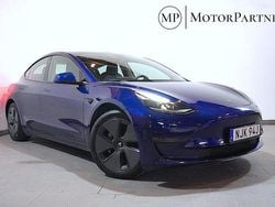 Blå Begagnad 2021 Tesla Model 3 Long Range AWD Sedan | 194 900 kr (Bra pris)